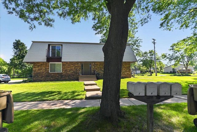 5110 Pebblebrook Drive, Madison, WI 53716