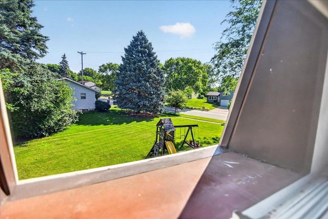 5110 Pebblebrook Drive, Madison, WI 53716