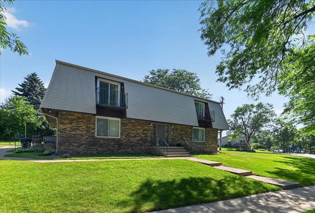 5110 Pebblebrook Drive, Madison, WI 53716