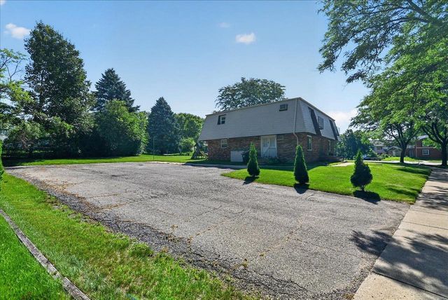 5110 Pebblebrook Drive, Madison, WI 53716