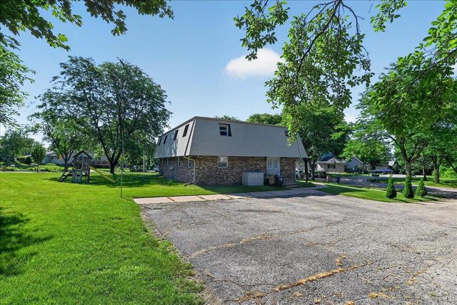 5110 Pebblebrook Drive, Madison, WI 53716