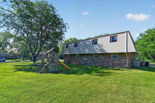 5110 Pebblebrook Drive, Madison, WI 53716
