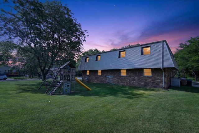 5110 Pebblebrook Drive, Madison, WI 53716