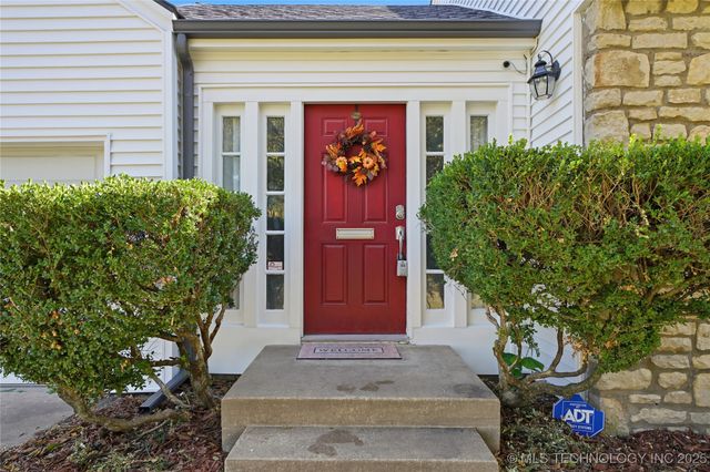 1335 S Urbana Avenue, Tulsa, OK 74112