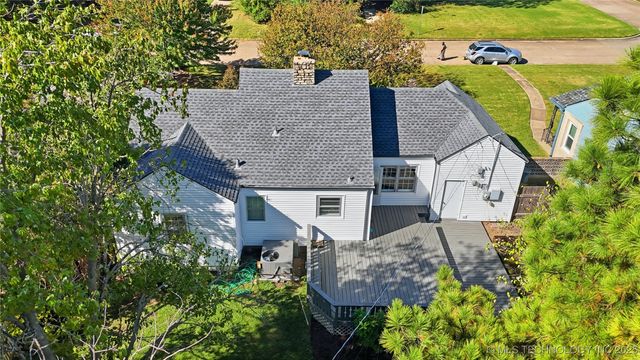 1335 S Urbana Avenue, Tulsa, OK 74112