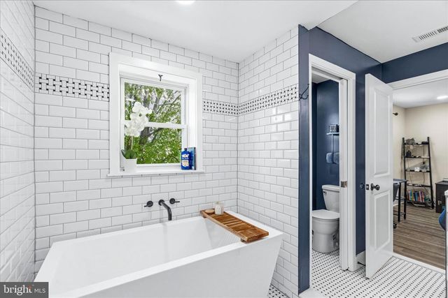 1218 W NORTHERN PKWY, Baltimore, MD 21209