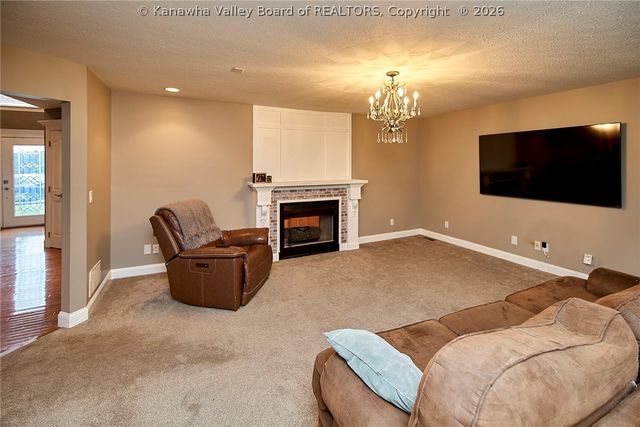 424 Woodbridge Drive, Charleston, WV 25311