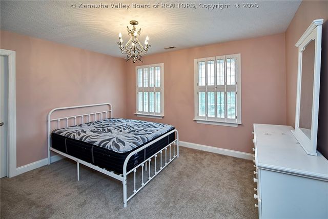 424 Woodbridge Drive, Charleston, WV 25311