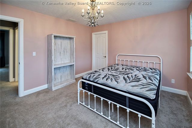 424 Woodbridge Drive, Charleston, WV 25311