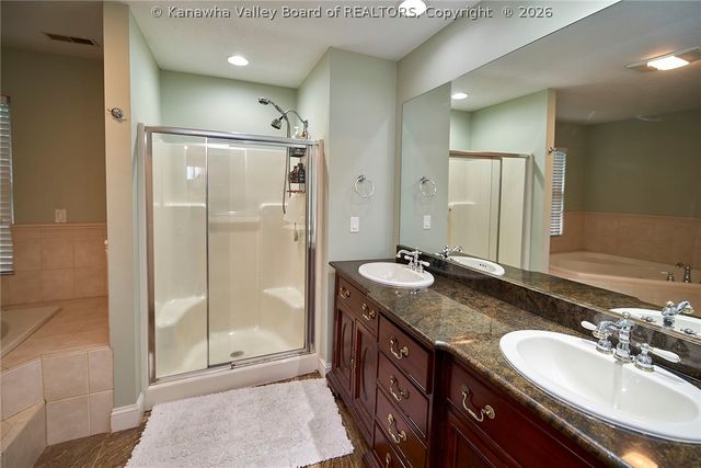 424 Woodbridge Drive, Charleston, WV 25311