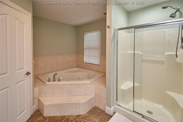 424 Woodbridge Drive, Charleston, WV 25311