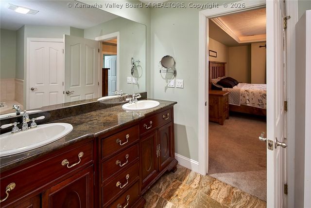 424 Woodbridge Drive, Charleston, WV 25311