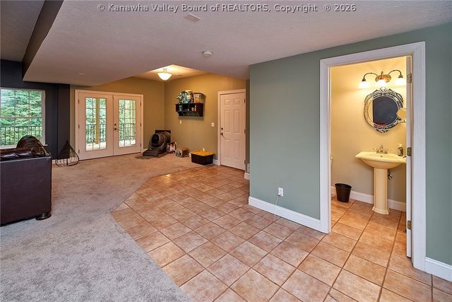 424 Woodbridge Drive, Charleston, WV 25311