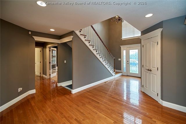 424 Woodbridge Drive, Charleston, WV 25311