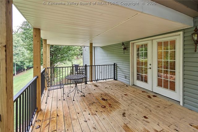 424 Woodbridge Drive, Charleston, WV 25311
