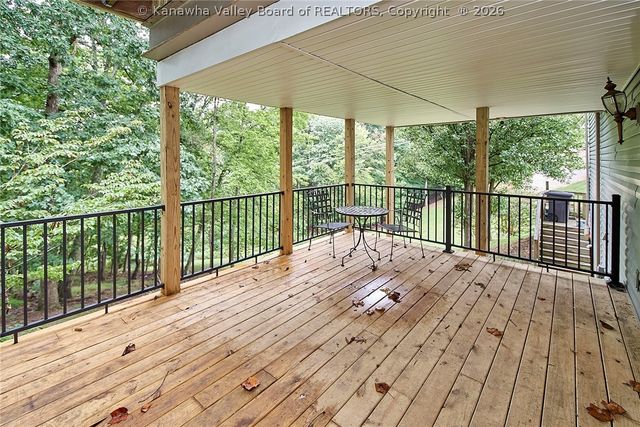 424 Woodbridge Drive, Charleston, WV 25311