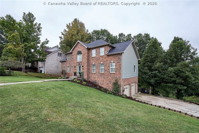 424 Woodbridge Drive, Charleston, WV 25311