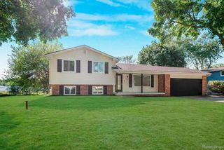 8965 Van Gordon Street, White Lake Charter Township, MI 48386