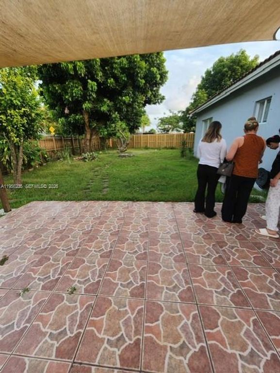 Image 15 of property listing at 9141 SW 162nd Ct, Miami, FL 33196