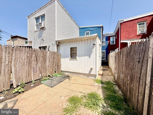 570 LINE ST, Camden, NJ 08103
