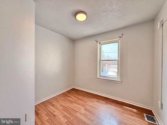 570 LINE ST, Camden, NJ 08103