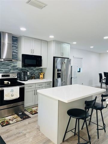 14720 SW 107th Ter 0, Miami, FL 33196