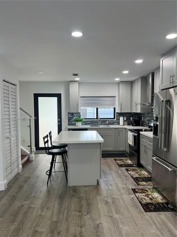 14720 SW 107th Ter 0, Miami, FL 33196