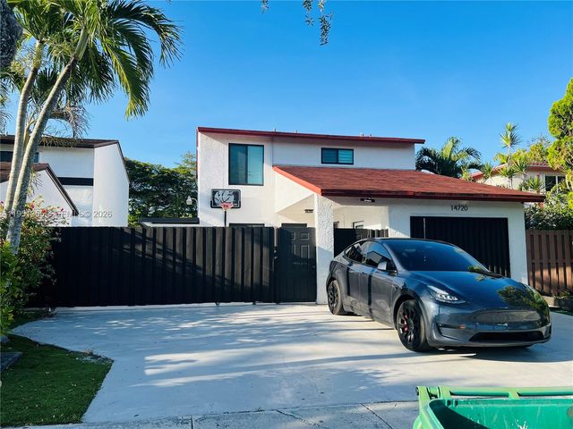14720 SW 107th Ter 0, Miami, FL 33196