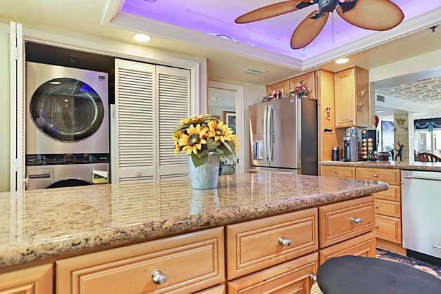 374 Golfview Road 205, North Palm Beach, FL 33408
