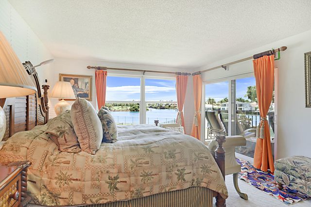 374 Golfview Road 205, North Palm Beach, FL 33408