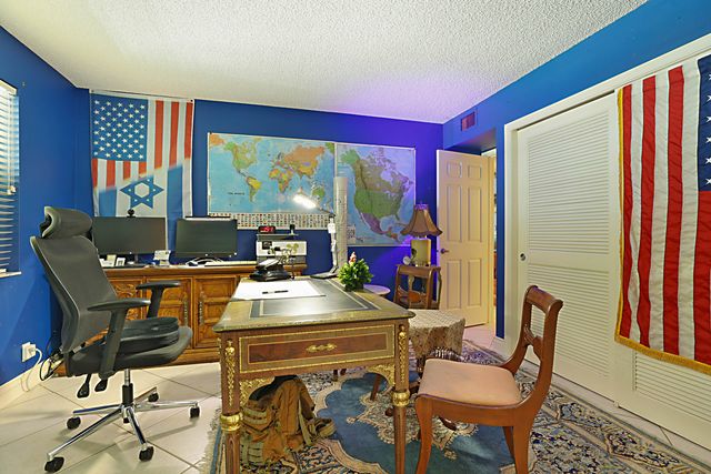 374 Golfview Road 205, North Palm Beach, FL 33408