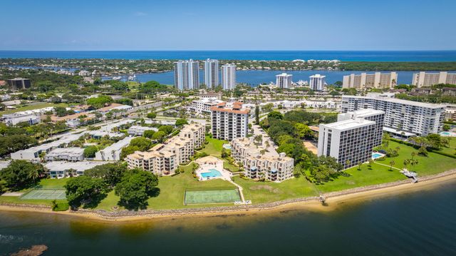 374 Golfview Road 205, North Palm Beach, FL 33408
