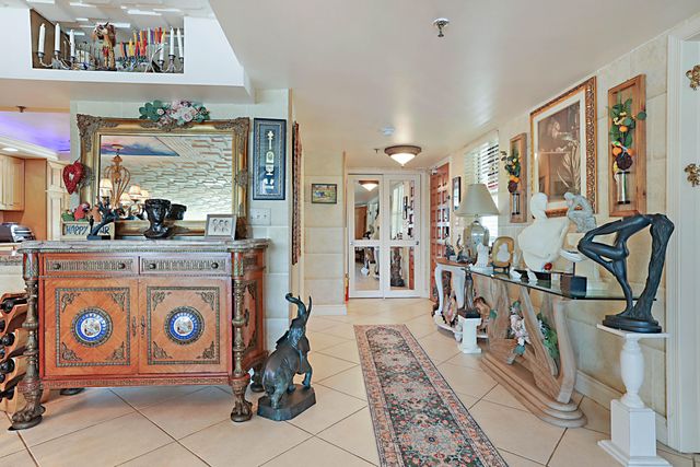 374 Golfview Road 205, North Palm Beach, FL 33408
