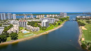 374 Golfview Road 205, North Palm Beach, FL 33408