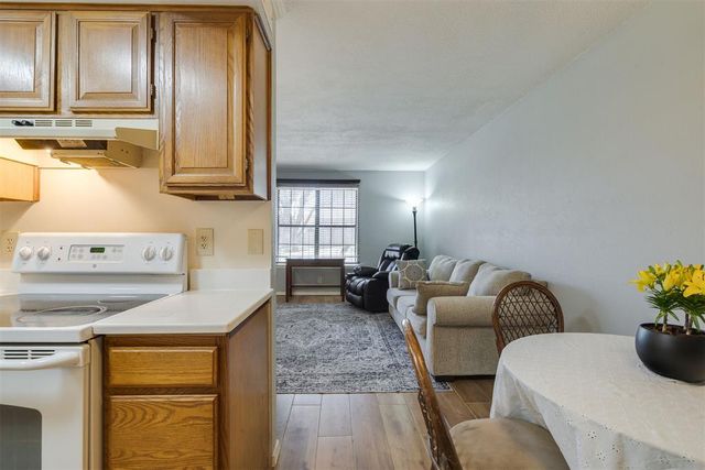 11130 N Stratford Drive 315, Oklahoma City, OK 73120