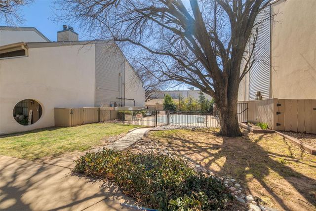 11130 N Stratford Drive 315, Oklahoma City, OK 73120