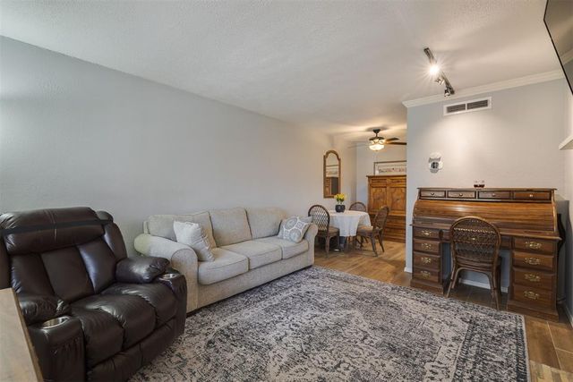 11130 N Stratford Drive 315, Oklahoma City, OK 73120