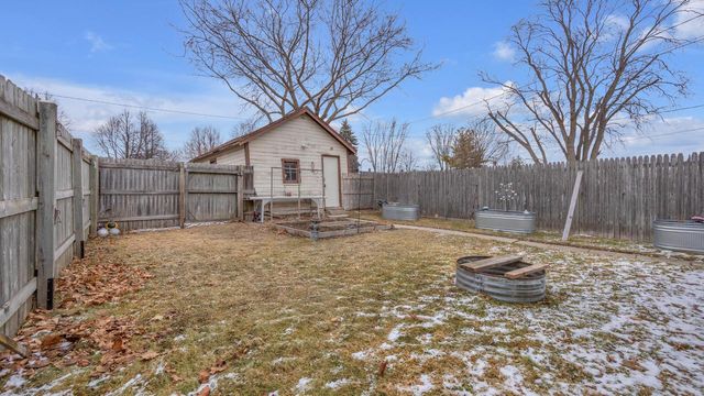 836 Whitcomb AVENUE, Sheboygan, WI 53081