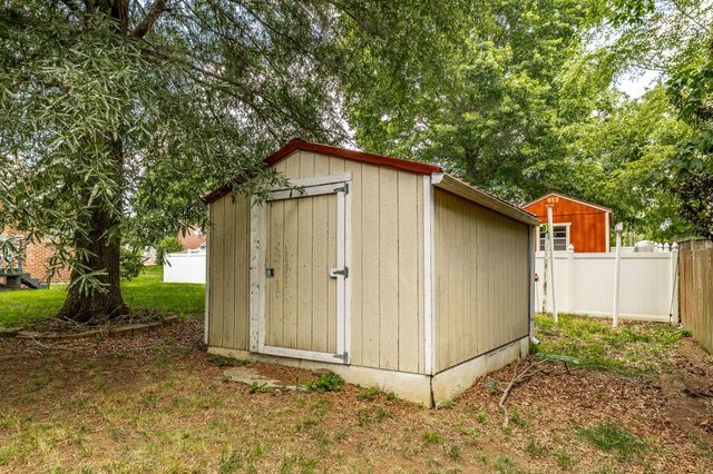353 Remington Ave, Gallatin, TN 37066