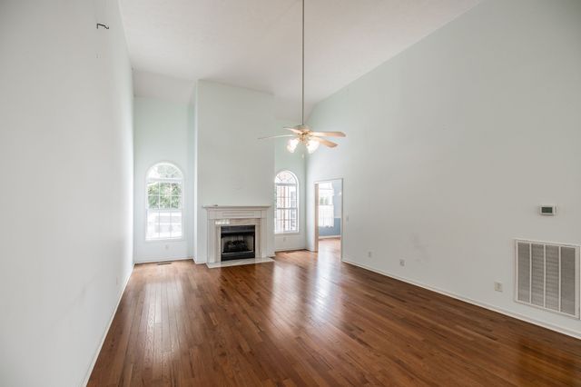 353 Remington Ave, Gallatin, TN 37066