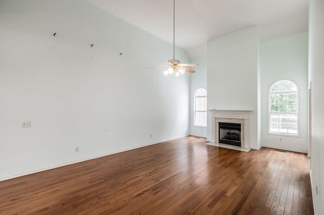 353 Remington Ave, Gallatin, TN 37066
