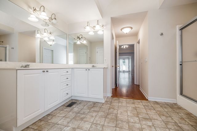 353 Remington Ave, Gallatin, TN 37066