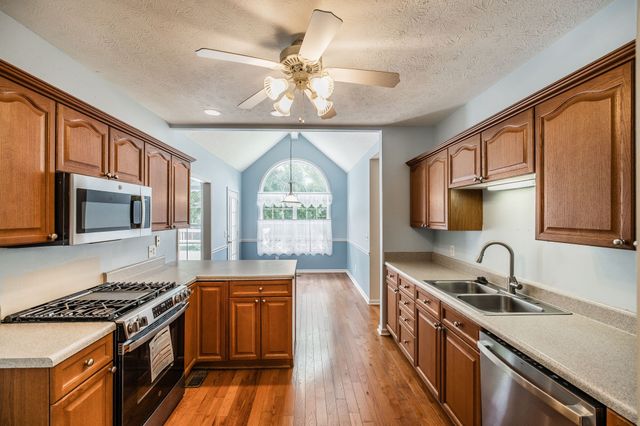 353 Remington Ave, Gallatin, TN 37066