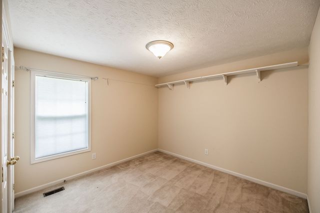 353 Remington Ave, Gallatin, TN 37066