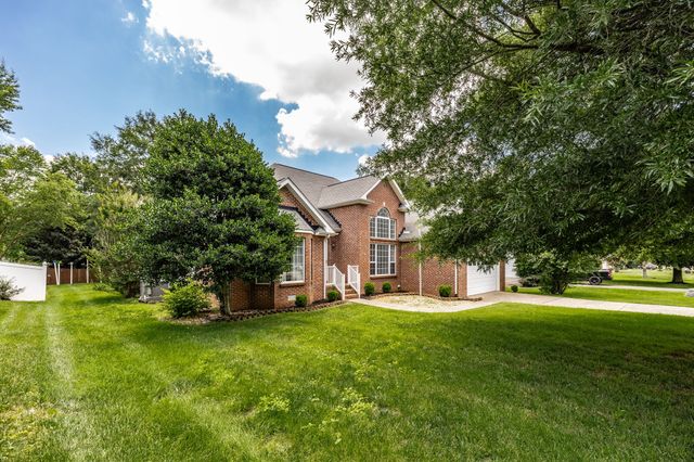 353 Remington Ave, Gallatin, TN 37066