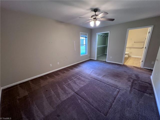 405 Pinefield Place, Thomasville, NC 27360