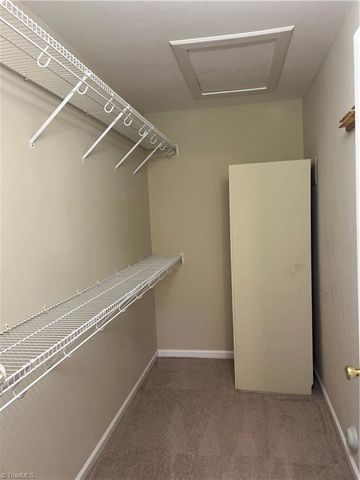 405 Pinefield Place, Thomasville, NC 27360