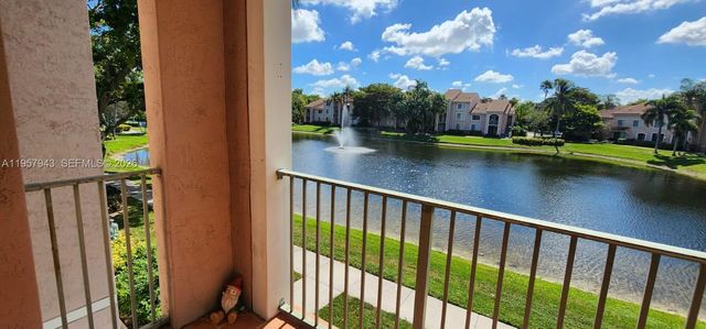 12166 Saint Andrews Pl 210, Miramar, FL 33025