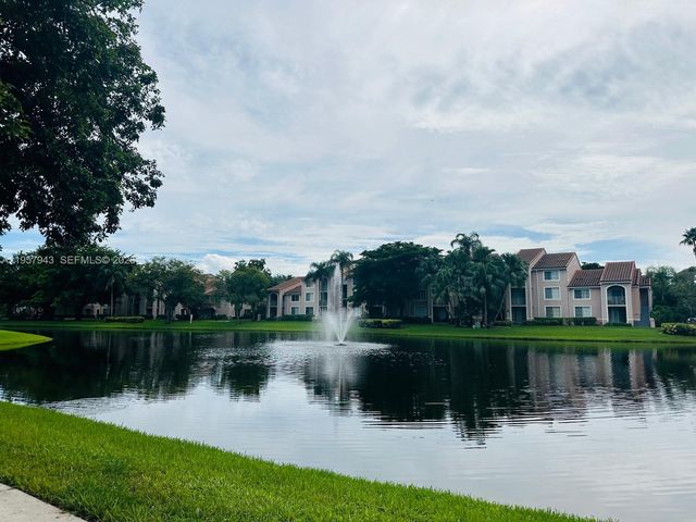 12166 Saint Andrews Pl 210, Miramar, FL 33025