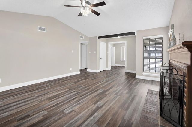 108 Kings Row, Garland, TX 75043